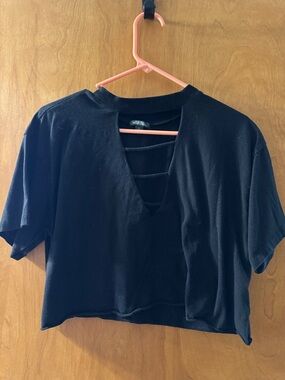 wild fable Black Short-Sleeve Cutout Crop Top